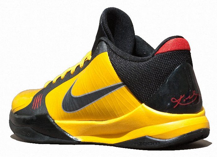 Kobe Bryant Shoes Pictures: Nike Zoom 