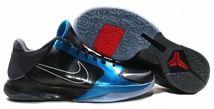 Kobe Bryant Nike Zoom Kobe V (5), Dark Knight Edition with colors black, metalic blue, white and red. Picture 03