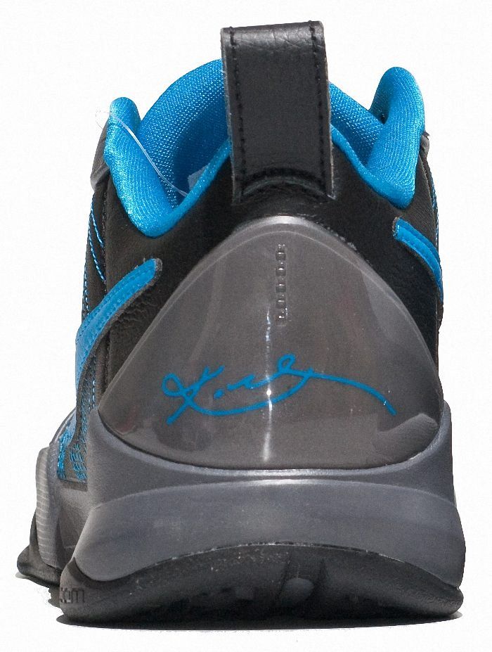 Kobe Bryant Nike Zoom Kobe V (5), M.E. Edition with colors sky blue, black and grey. Picture 10