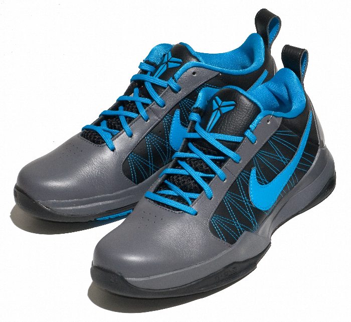 Kobe Bryant Nike Zoom Kobe V (5), M.E. Edition with colors sky blue, black and grey. Picture 14