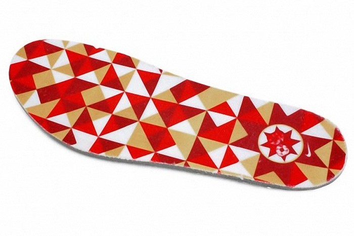 Kobe Bryant Nike Zoom Kobe IV (4), 2009 All-Star Edition with colors red, white and gold. Picture 07