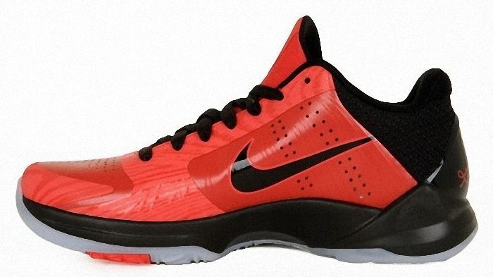 Kobe Bryant Nike Zoom Kobe V (5), 2010 All-Star Game Edition with colors red, black and white. Picture 07