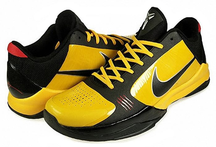 Kobe Bryant Nike Zoom Kobe V (5), Bruce Lee - Game of Death Edition with colors yellow, black and red. Picture 01