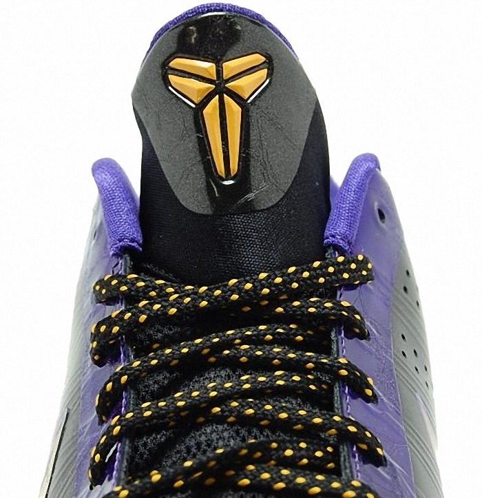 Kobe Bryant Nike Zoom Kobe V (5), Lakers Away Edition with colors black, purple and gold. Picture 11
