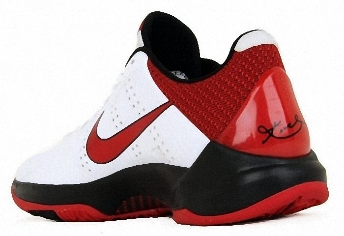 Kobe Bryant Nike Zoom Kobe V (5), Red and White Edition with colors white, red and black. Picture 05